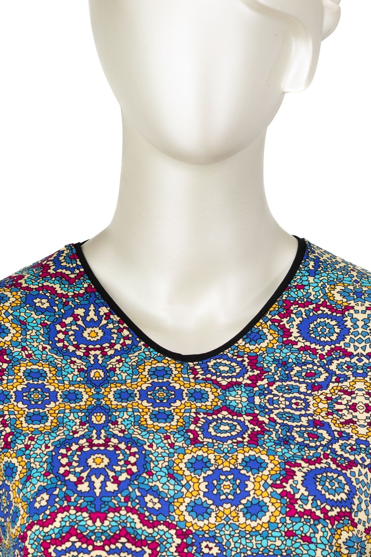 Kadın Turlu Viskon Penye Kumaş Anne Bluz Manolya Desenli Uzun Kollu Tam Kalıp Likralı